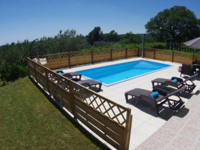 Spacious apartment with views of the vineyards